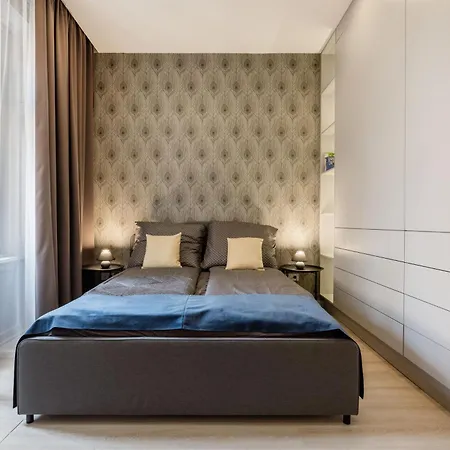 Elegant Two-bedroom In The Centre