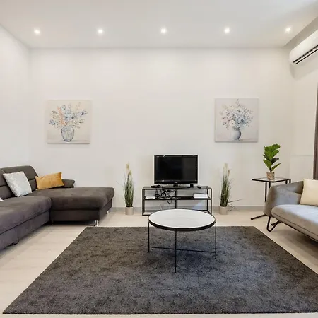 Elegant Two-bedroom In The Centre 부다페스트