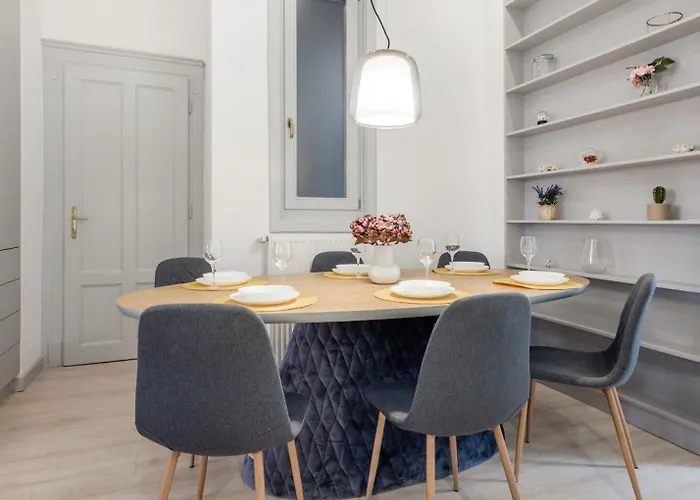 Elegant Two-bedroom In The Centre Apartmán *